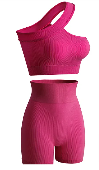 Women's shockproof sports bra fabric and stitching detail